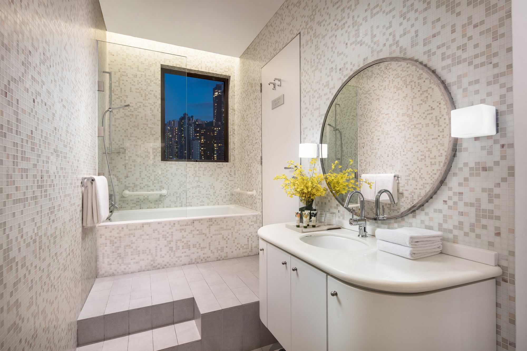 The Connaught Hotel Hong Kong Bagian luar foto