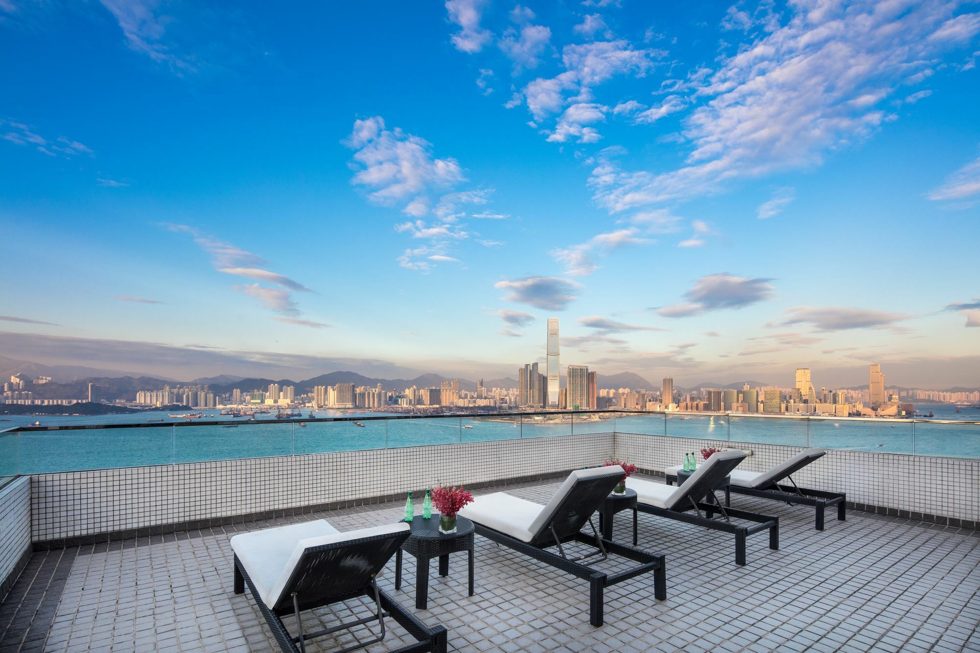 The Connaught Hotel Hong Kong Bagian luar foto